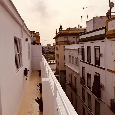 Apartmán Atico En El Arenal. Real De La Carreteria